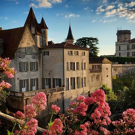 Château des Sénéchaux, Bourdeilles Extérieur photo