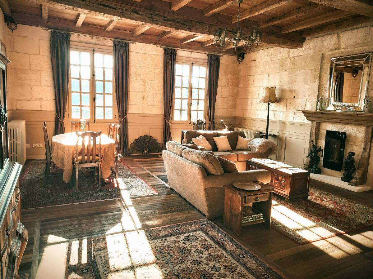 Château des Sénéchaux, Bourdeilles Extérieur photo