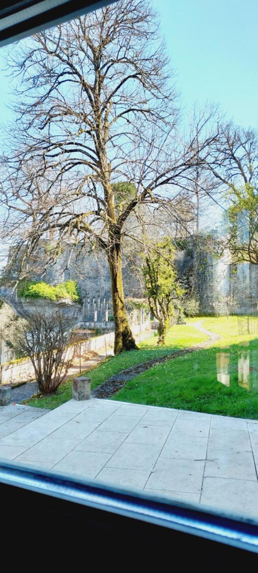 Château des Sénéchaux, Bourdeilles Extérieur photo