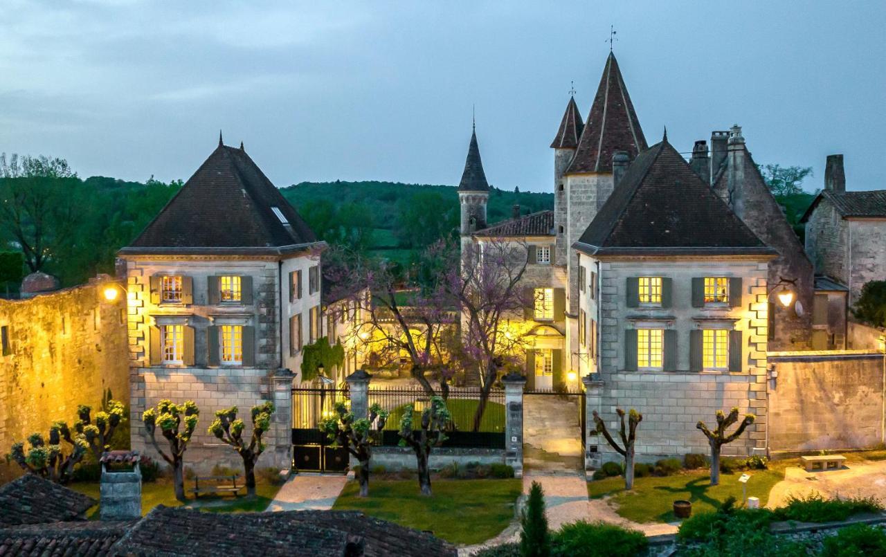Château des Sénéchaux, Bourdeilles Extérieur photo