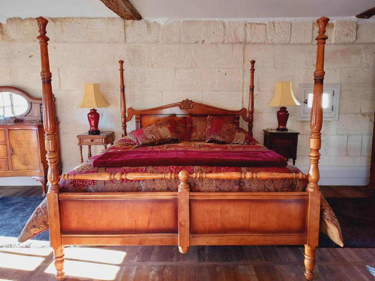 Château des Sénéchaux, Bourdeilles Extérieur photo