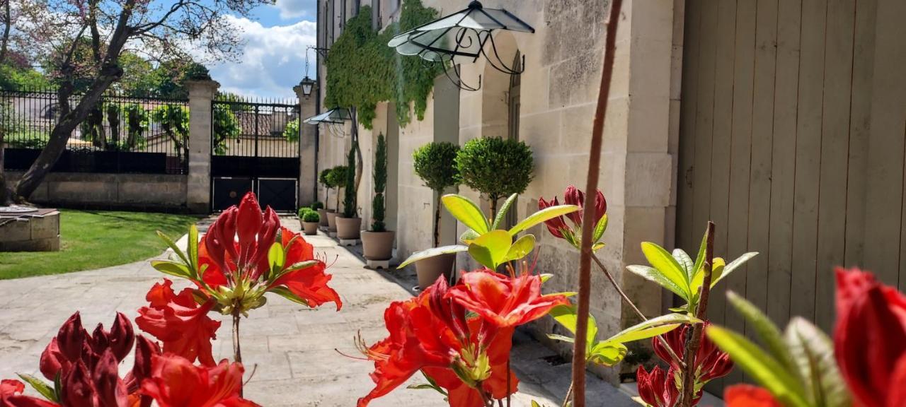 Château des Sénéchaux, Bourdeilles Extérieur photo