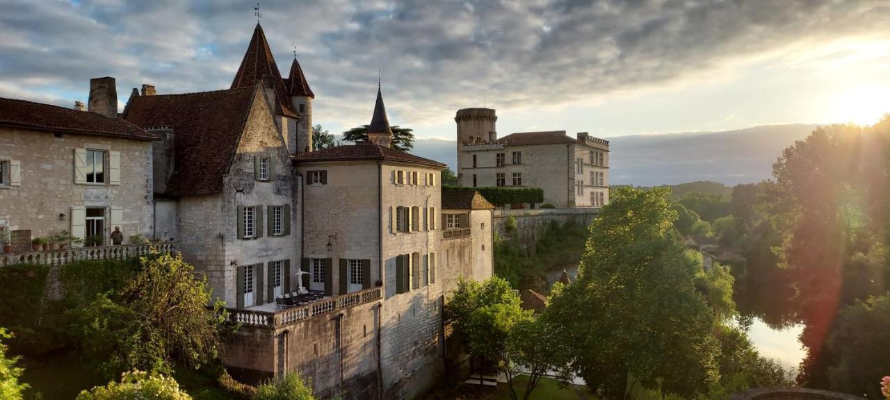 Château des Sénéchaux, Bourdeilles Extérieur photo
