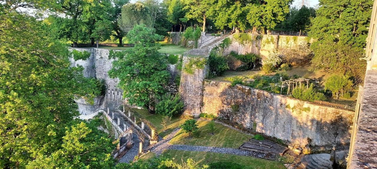 Château des Sénéchaux, Bourdeilles Extérieur photo