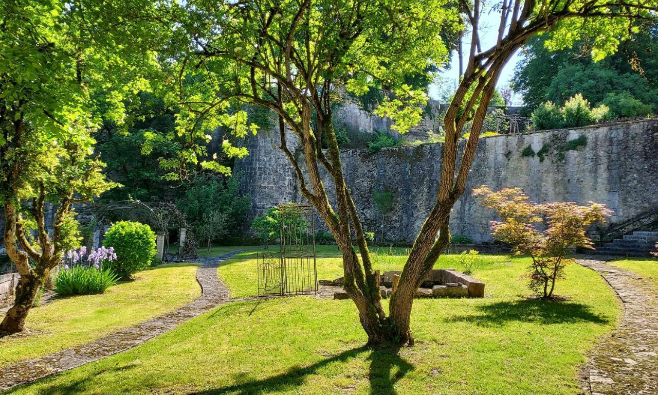 Château des Sénéchaux, Bourdeilles Extérieur photo